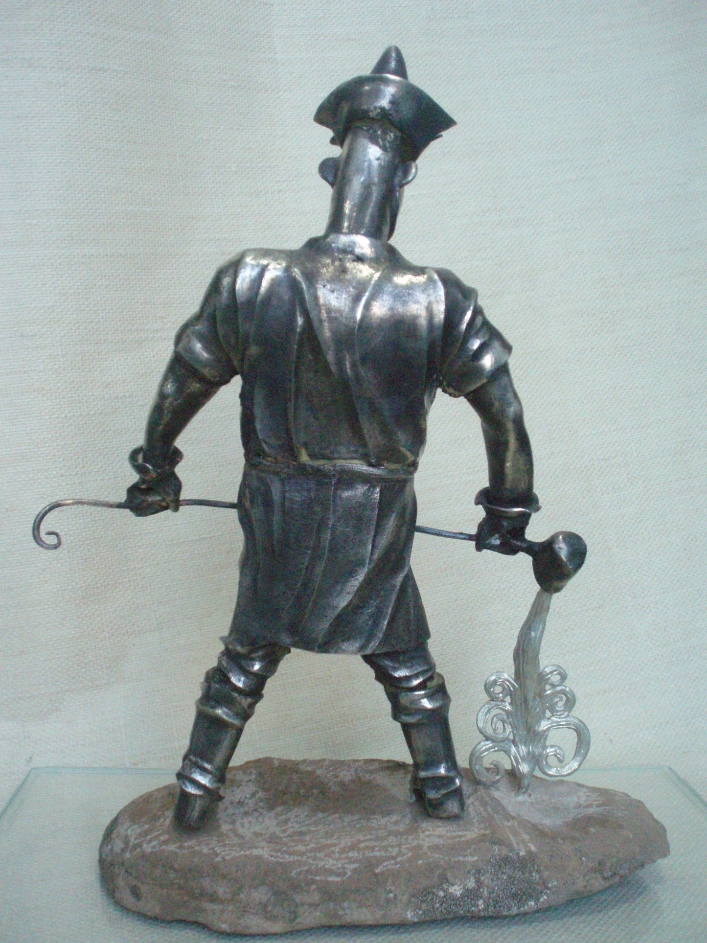 Sculpture "Kazakh metal"